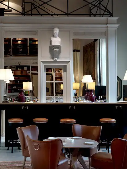 PT Bar Club Lounge
