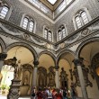 mediciriccardi-cortile