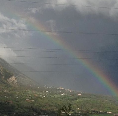 A Pasquetta Rainbow in Paestum