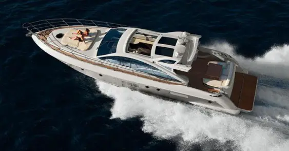 Azimut 62