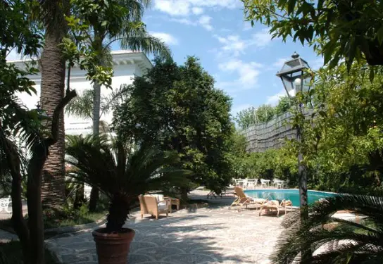 Villa Savarese pool