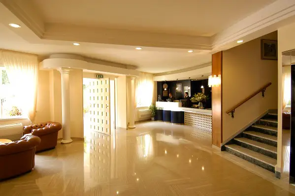 Hotel Delfino Sorrento lobby