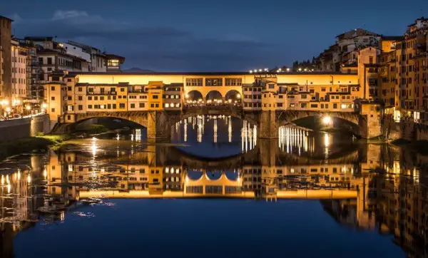 The Old bridge or Ponte Vecchio, the oldest of Florence's six bridges. The bridge is a symbolic component of all Visconti pens