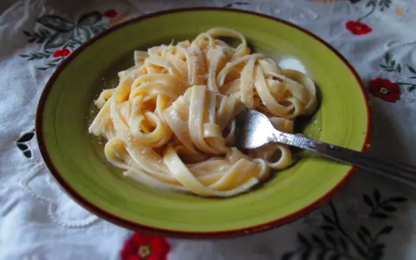 Fettuccine Alfredo
