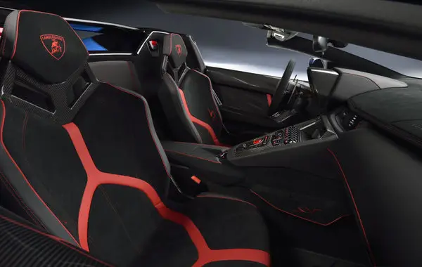Lamborghini Aventador Superveloce Roadster interior