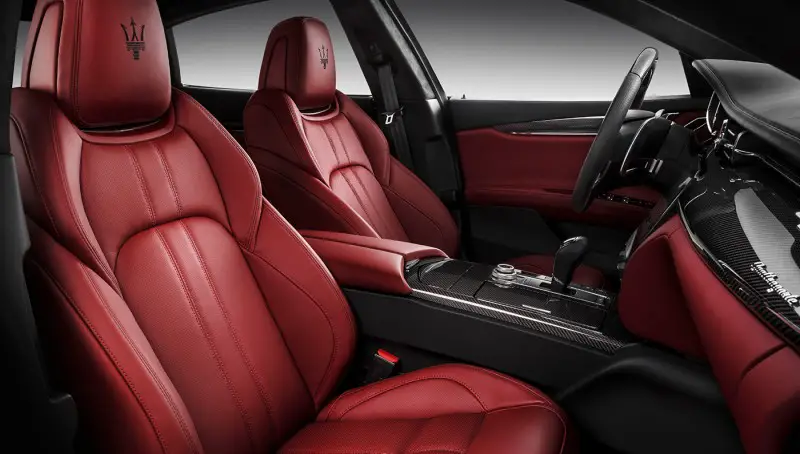 2017-Maserati-Quattroporte gransport interior
