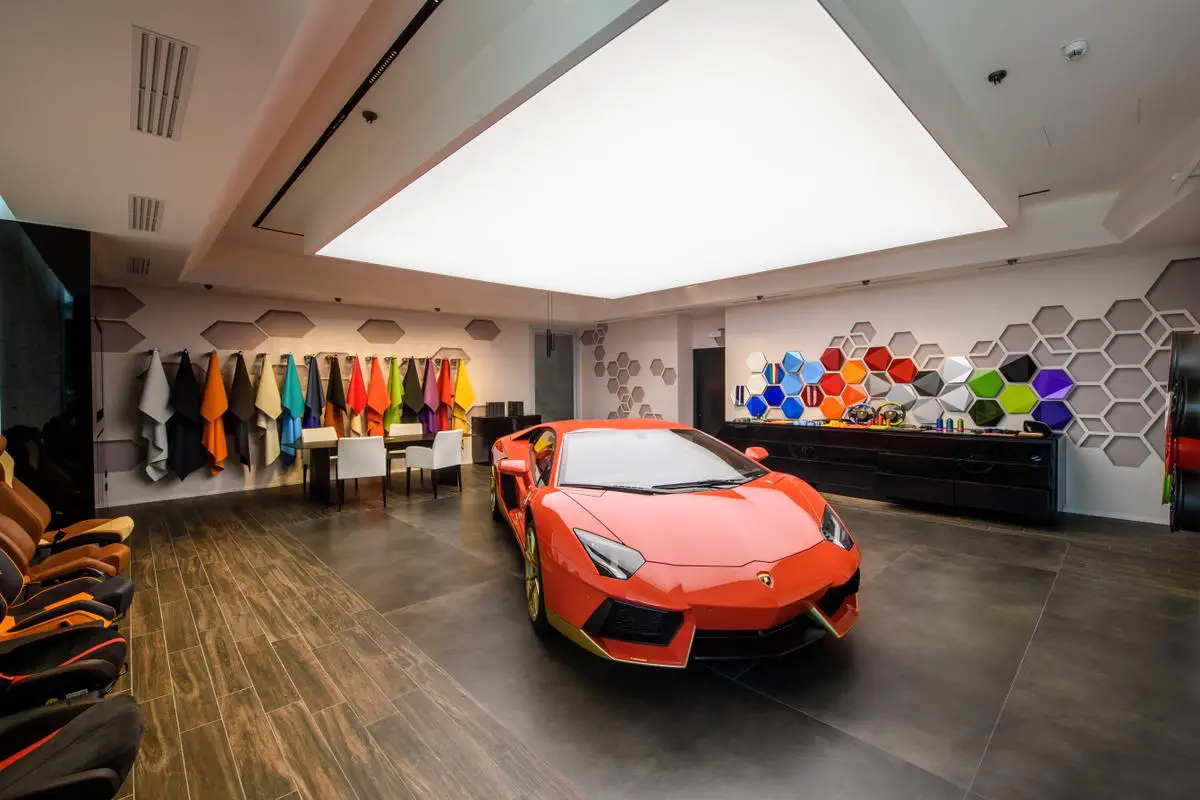 Lamborghini-Ad-Personam-Center Italy
