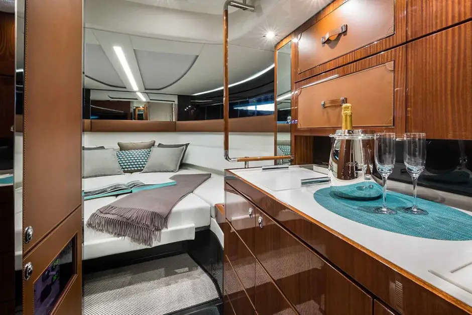 Riva Rivamare Luxury Speedboat inside