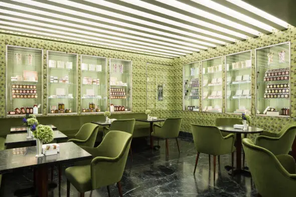 Pasticceria-Marchesi-Milan-at-Galleria-Vittorio-Emanuele-dining