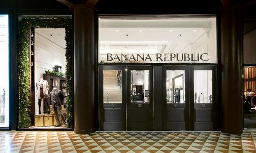 Banana Republic Opens Flagship Store in Milan • Italia Living